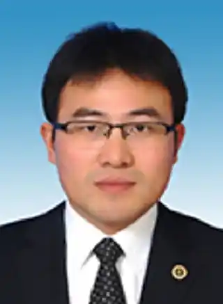 Jusong Shi