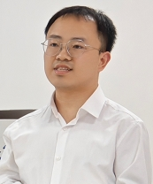 Jingyu Zeng