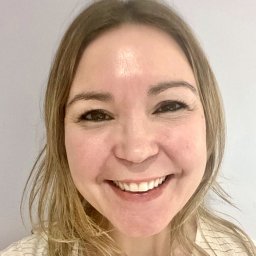 Knöpfel Nicole