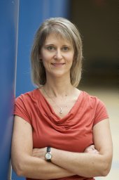 Lisa D Bishop