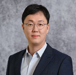 Man-Ki Yoon