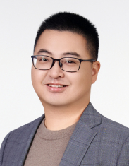 Yi Li