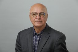 Esfandiar Maasoumi