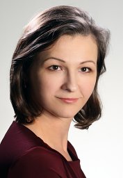 Anna M Waszkielewicz
