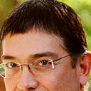 Robert Santos