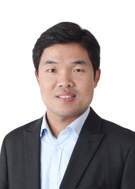 Junhu Ruan