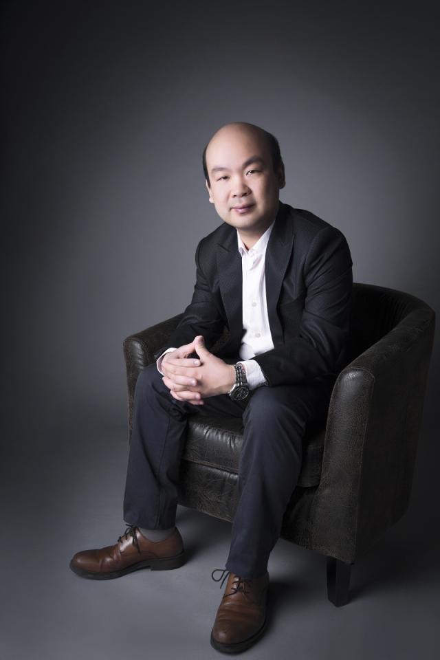 Kun Hu