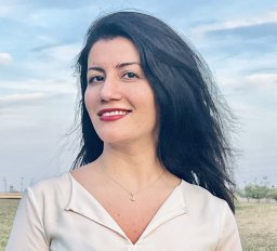 Elahe Jamalinia