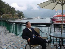 Zhizhong Xie