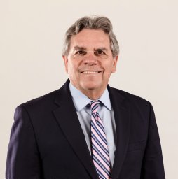 Gregory S Thomas