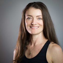 Teresa E Williams