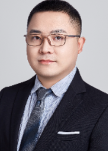 Zefeng Yang