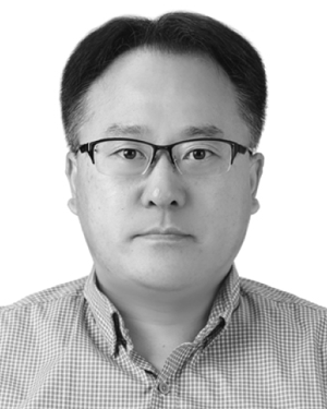 Seung-Eun Hong