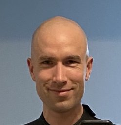 Matthew D Taves