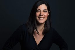 Poptsi Eleni