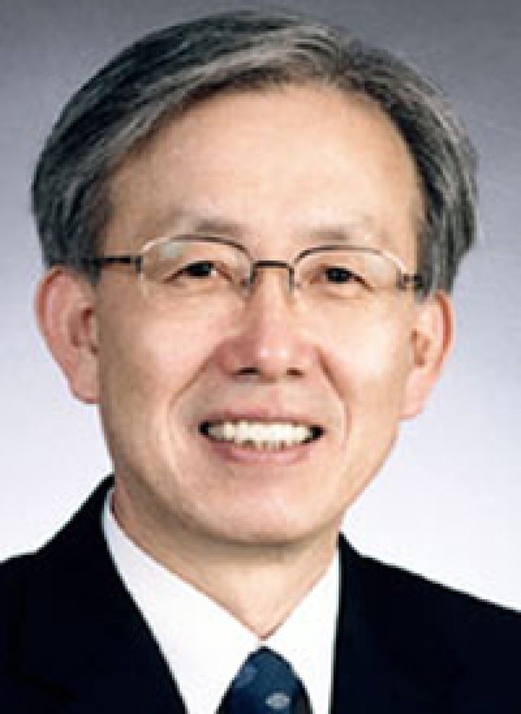 Yoonsoo Kim