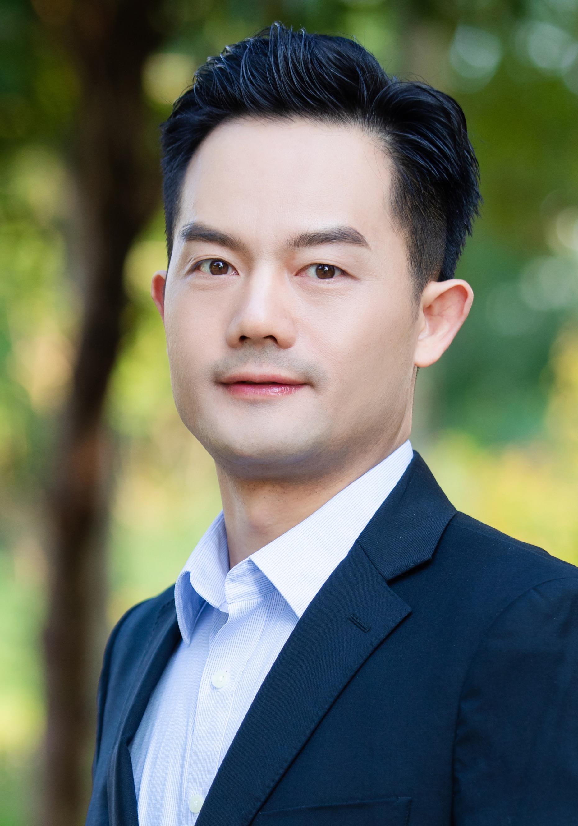Qianjun He