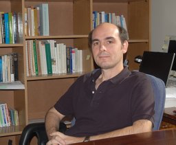 Luis A Ebensperger