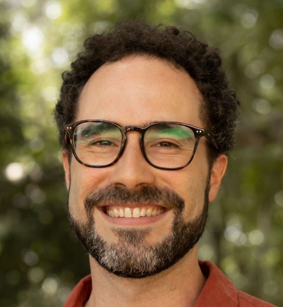 Victor H. Souza