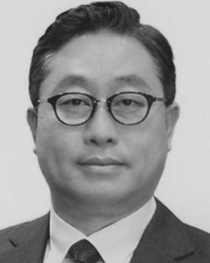 Dong Kyue Kim