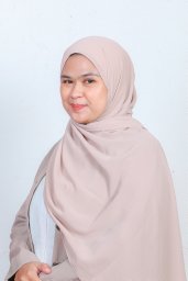 Putri Tria Santari