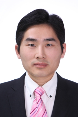 Xiaoguang Zhang
