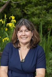 Anna Carr