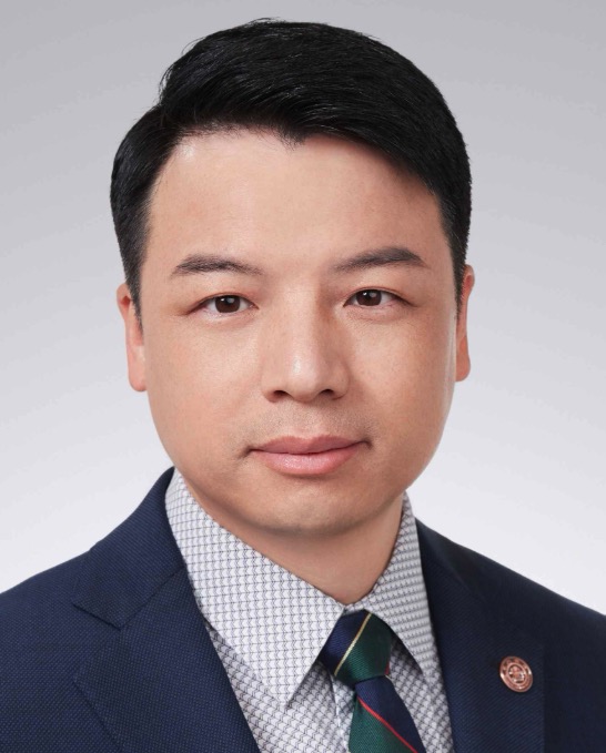 Zeyang Xia