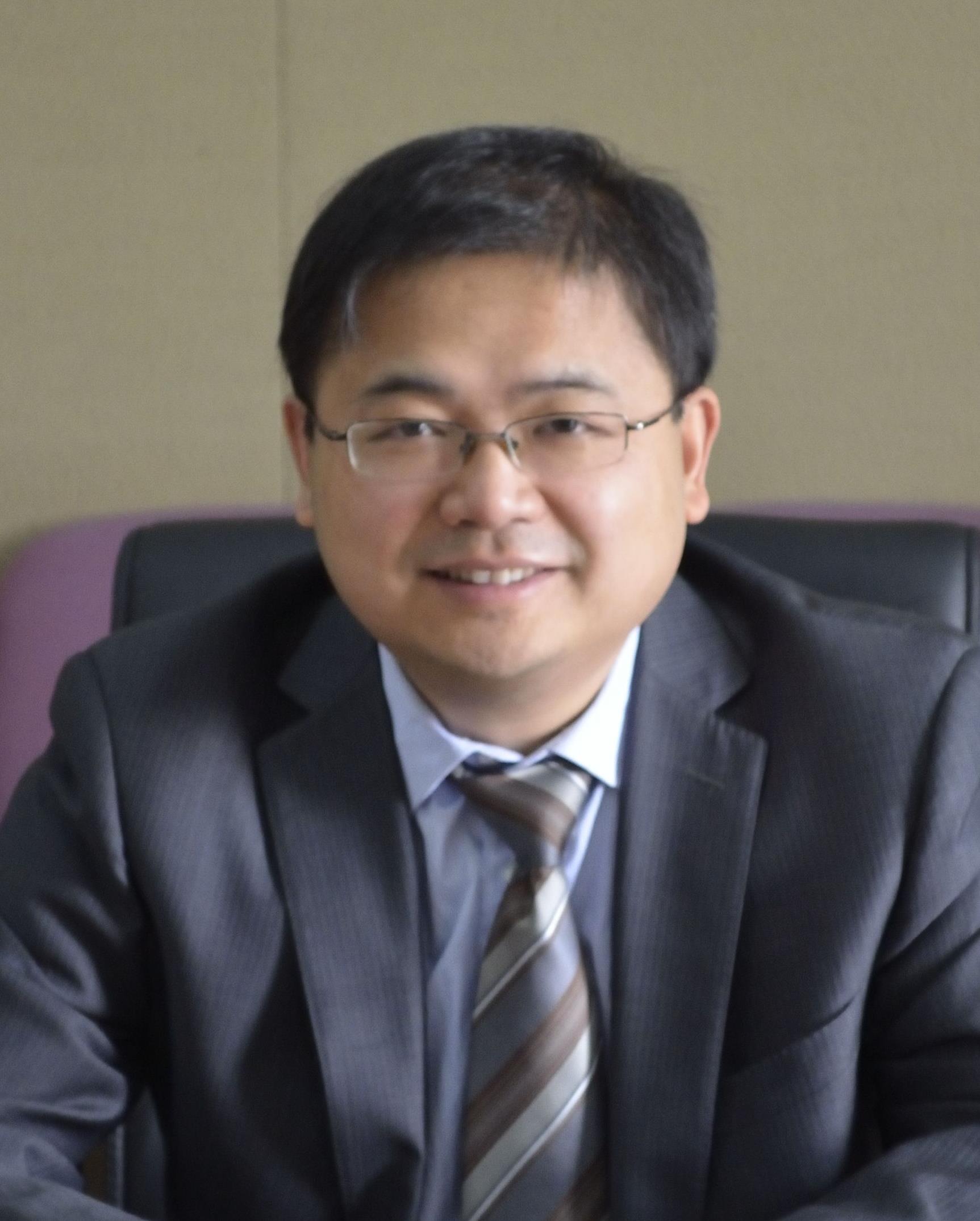 Bingliang Hu