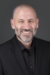 Andrew C Spinks