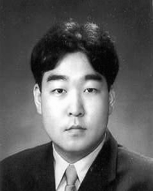Hyun-Seok Lee