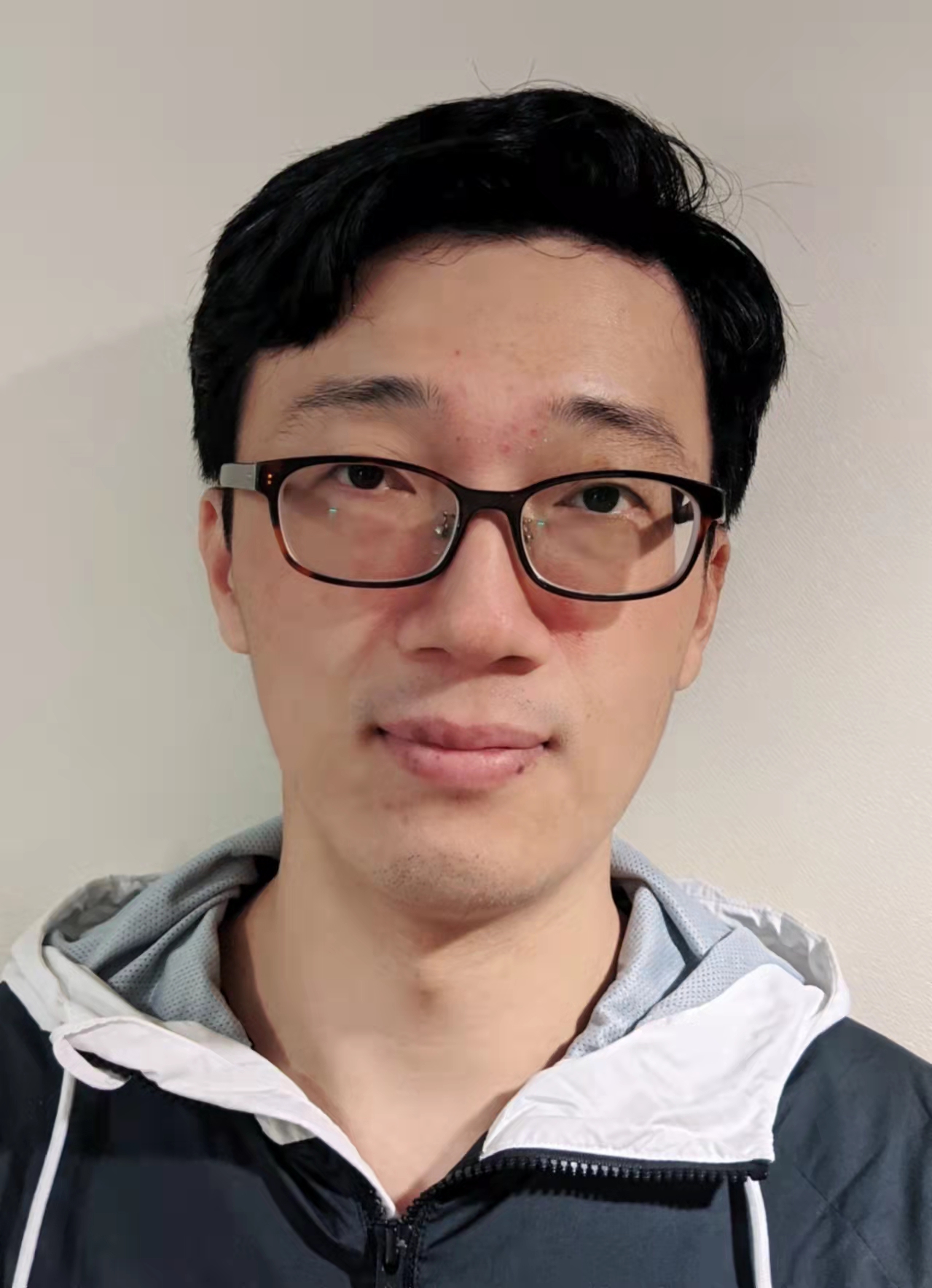 Qiongkai Xu