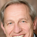 Jurgen C Frolich