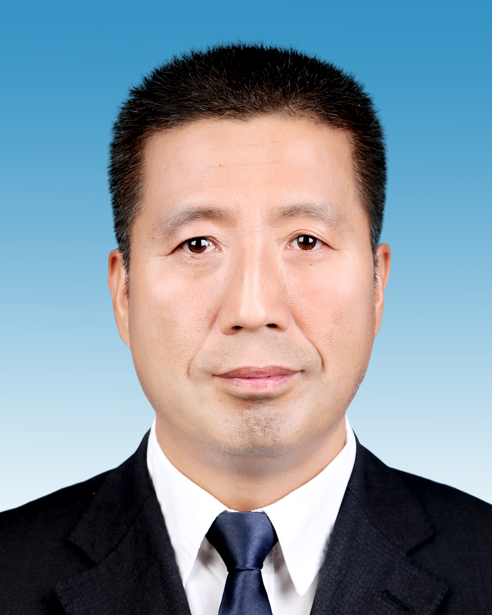 Yonggang Yang
