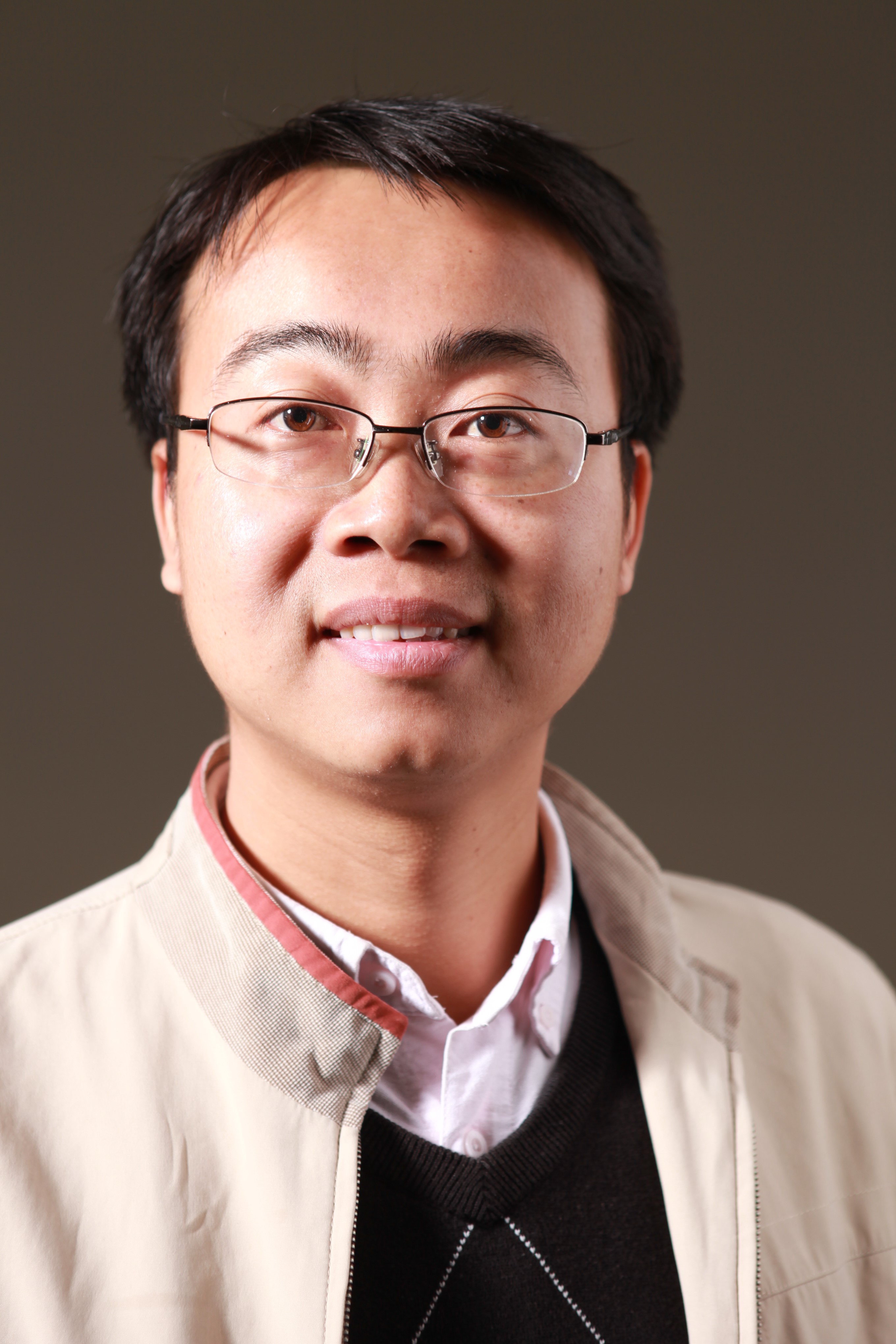 Jun Zhong