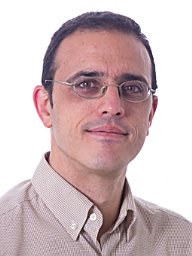 S. González