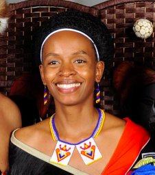 Phumza Ntshotsho