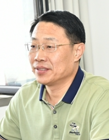 Fangyi Li