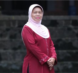 Yunastiti Purwaningsih