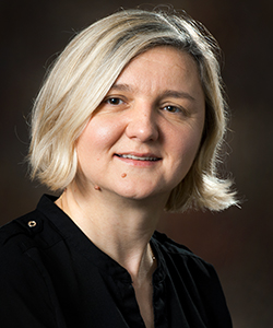 Renata Ivanek