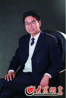 Yunlong Cui
