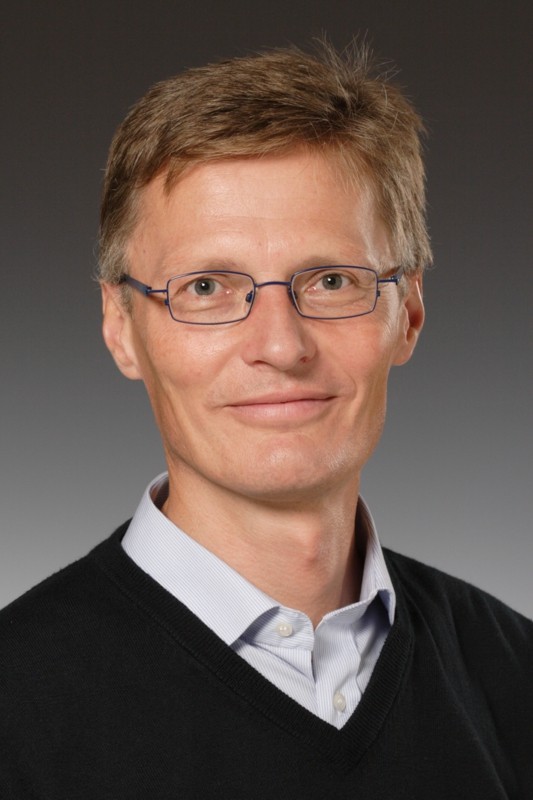 OLAF NEUBAUER