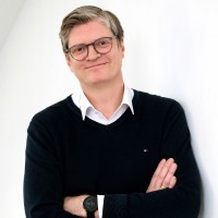 Harald J. Schneider
