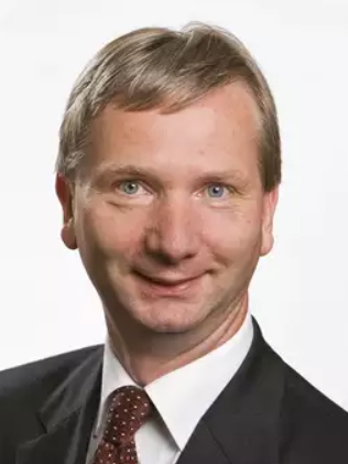 Wolfgang Schön
