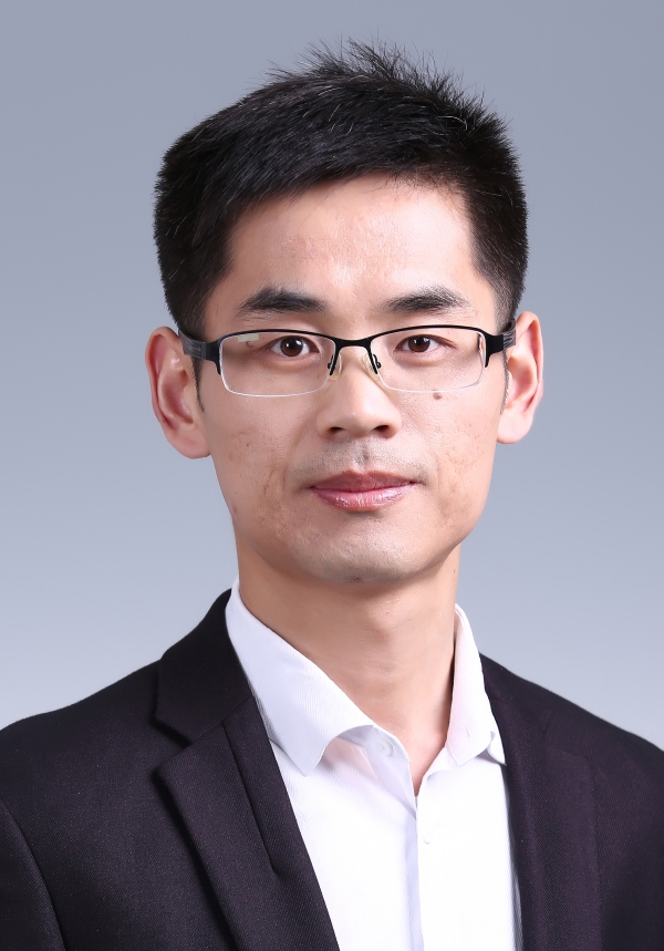 Shoubing Huang