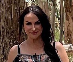 Helena De Anstiss
