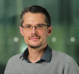 Christoph A Weber