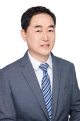 Xinggang Luo