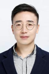 Dongwei Xu