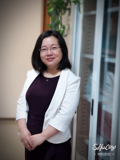 Zhi Li